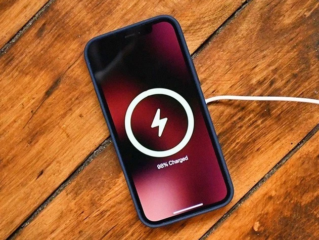 明光苹果手机维修分享iPhone 12可以随便充电吗 